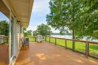 Spacious Home w/ Deck & Mississippi River Views - Chambres d'hôtes Grafton