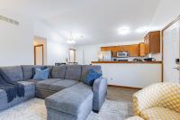 Comfort Awaits at Cozy Get Away - Dog Friendly - Chambres d'hôtes Akron