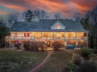 Asheville Luxury Getaway | Pool, Sauna, Hot Tub, Theater, Two Game Rooms - Bed and Breakfast Weaverville