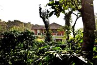Sirimane Homestay - Pool & Activities, Home Food & Estate - B&B Sakleshpur