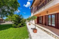 Apartment Stelia - B&B Mednjan