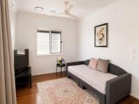 Charming Queenslander 3 bed 1 bath in West End - B&B Brisbane
