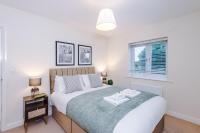 2-Bed Apartment in Manchester - Free Parking - Chambres d'hôtes Timperley