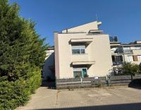 Local-Lux Penthouse - Free parking - B&B Kecskemét