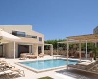 Pelagia's Loft Villas Haroupi & Rodi with Private Heated Pools, 5 Walking Distance to the Beach - Chambres d'hôtes Kavrós
