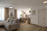 Warm & Stylish City Apartment - Bed and Breakfast Chisinau