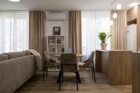 Warm & Stylish City Apartment - Bed and Breakfast Chisinau