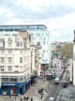 Piccadilly Circus - Stunning Location! One bed apartment with sofa bed - Sleeps 4 - B&B Londra