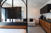Deluxe Zimmer mit Kingsize-Bett und Balkon