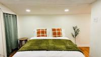 Large Studio Near Kendall and MIT - B&B Cambridge