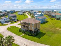 Spacious Beach Retreat Sleeps 25 Perfect for Families Groups - B&B Galveston