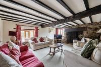 16th Century Devon Farmhouse Stunning Views - B&B Winkleigh