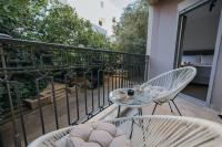 Apartments Seven - 30 Steps from the Beach with Private Parking - B&B Petrovac na Moru