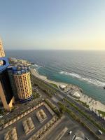 شقة داماك الفاخرة المطلة على البحر - B&B Jeddah