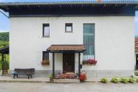 Apartma Matajurc - Bed and Breakfast Trnovo ob Soči