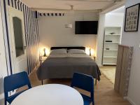 Da Vinci Apartmanok - Chambres d'hôtes Eger