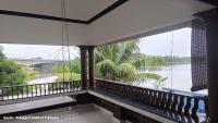 Aroma Serviced Villa Kochi Your Waterfront Sanctuary - B&B Elūr