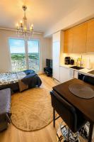 Origo Sky View, ylimmän kerroksen kattavasti varusteltu huoneisto aivan aseman vieressä, Oulun keskustan läheisyydessä - Ferienwohnung Oulu