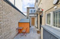 Luxury 1BR Apartment for 4 Fully Air Conditioned - B&B Londra