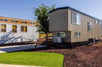 Zion Adventure Tiny Home, Cozy Fireplace & Deck - B&B Apple Valley