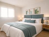 Misterhost Jose de Velilla Tetuan - B&B Sevilla