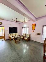 FEM Staycation - B&B Neyyāttinkara