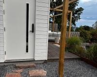 Studio VillaSjövik med utsikt över Vättern, 5 minuter till Elmia! - B&B Huskvarna
