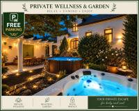 Kúria apartman private wellness with garden and pool - Bed and Breakfast Boedapest