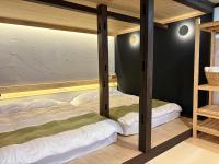 Japanese-Style Room