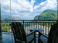 King Room with Mountain View and Balcony