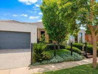 Spacious ex-display 5 BDR house,up to 15 guests, Fully AC- Williams Landing - B&B Laverton