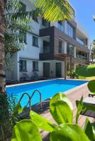 Montécrista - Superbe Appart' moderne, Piscine & Plage Pereybere 2min - B&B Péreybère