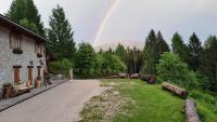 Mountain Escape Apartment Easy Access & Private Parking - Bed and Breakfast Kastelruth