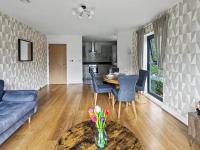 2 Bed Wembley Flat Near Stadium & Arena with Parking - B&B London