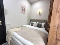 One-Bedroom Apartment with Balcony