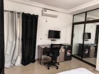 Air-conditioned room with balcony and Wi-Fi , Agbalopédo ,Eyram Immo & Services - B&B Komé