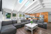 Carroll Cove Renovated Pool Home Sleeps 14 Carrollwood, Tampa - B&B Tampa