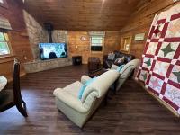 Cruso Creek Villa 1 Creekside Mountain Retreat With Hot Tub & Fireplace - B&B Canton