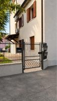 Enzo's Venice Home - Art, Relax & Parking - B&B Venecia