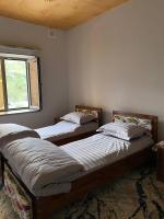 Guesthouse in Hayat Village Nuratau Mountains Tours hiking in Nurota mountains and horseback and Transport services - Chambres d'hôtes Uxum