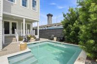 Luxe Sunlit Home Heated Pool & Near CBD - B&B Nueva Orleans