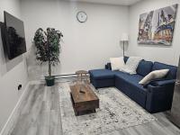 Cozy & Homely Fully Furnished Suite - Ferienwohnung Regina