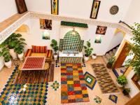 Riad Mounadim Fes -Authentic Riad Luxury Fes - Bed and Breakfast Fez