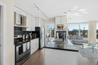 Spectacular 3BR Condo - Downtown Core - Ferienwohnung Vancouver