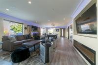 501 E Bay Ave - B&B Newport Beach