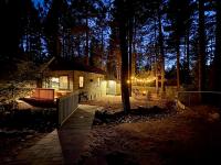 Alpine Retreat -Hot Tub - Walk to Village, Lake - B&B Big Bear Lake