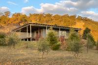 Moonrise Hill by Ready Set Stay - B&B Sedgwick
