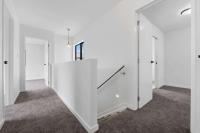 New Home 3BR 2BA Workspace & 3-Min to Beach & Train - B&B Auckland