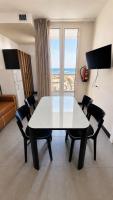 Appartamento indipendente con giardino, balcone vista mare - B&B Rimini