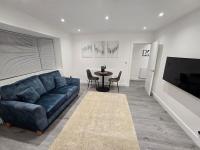 New build one bed apartment - Bed and Breakfast Farnham Royal